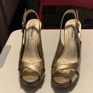 Steve Madden Metallic Gold Slingback Heels